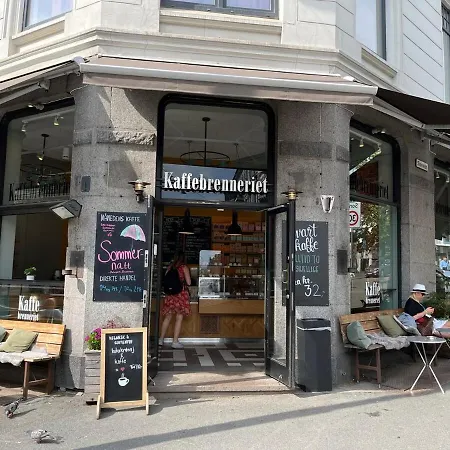 Frogner Central, Pool Table, 190 Sqm, 2 Bathrooms * אוסלו