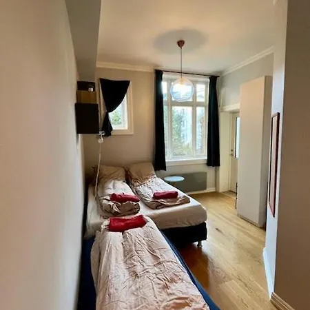 Frogner Central, Pool Table, 190 Sqm, 2 Bathrooms Daire Oslo
