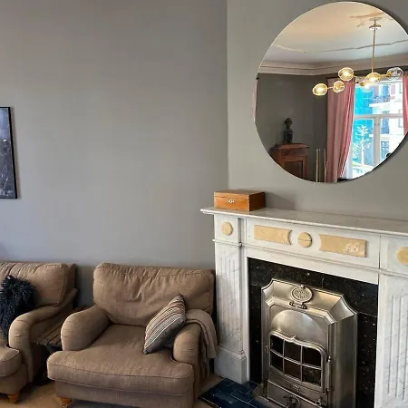 Daire Frogner Central, Pool Table, 190 Sqm, 2 Bathrooms Oslo